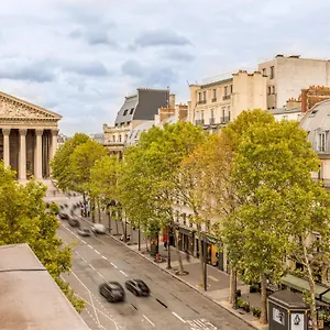 Luxury 2 Bedroom Duplex - Beautiful Monument View Paris