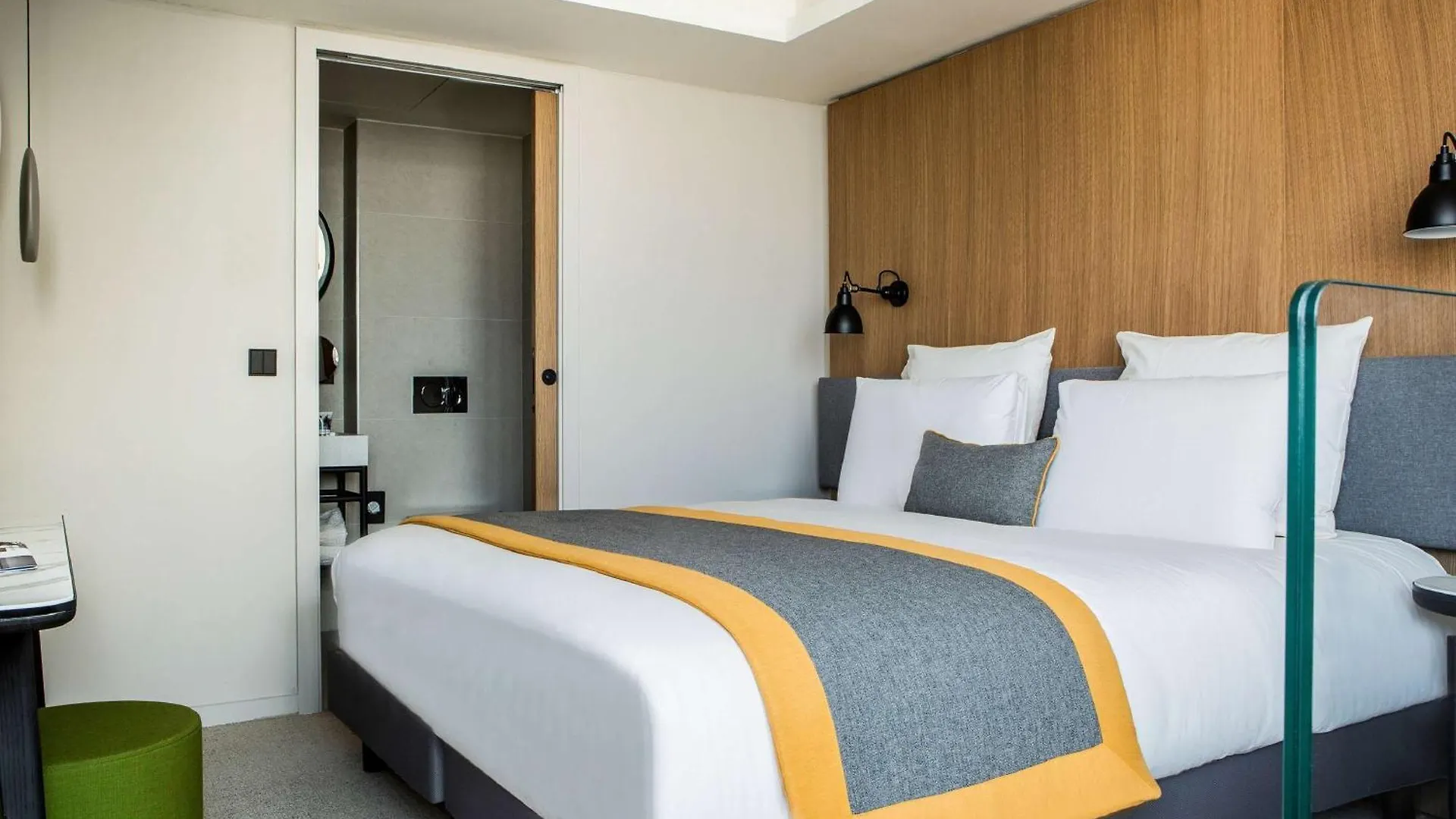 Mercure Paris 17 Batignolles 4*,  Francia